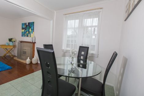 Photo of property in 145 Rathgar Road, Henderson, Auckland, 0610