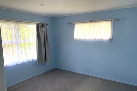 Photo of property in 25 Tamahere Drive, Glenfield, Auckland, 0629