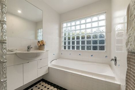 Photo of property in 165a Ashgrove Terrace, Somerfield, Christchurch, 8024