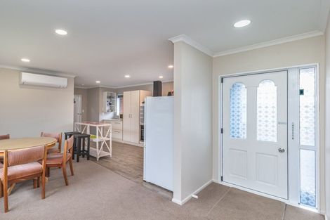 Photo of property in 25b Trafalgar Street, Levin, 5510