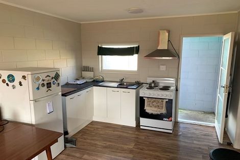 Photo of property in 18 Kent Street, Waiuku, 2123