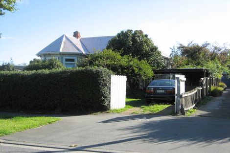 Photo of property in 15 Defoe Place, Waltham, Christchurch, 8023