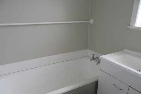 Photo of property in 9 Clayton Road, Manurewa, Auckland, 2102