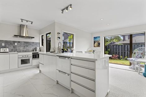 Photo of property in 1/1 Penzance Road, Mairangi Bay, Auckland, 0630