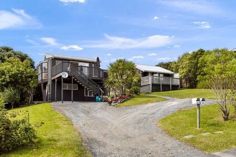Photo of property in 8 Woodlands Avenue, Snells Beach, 0920