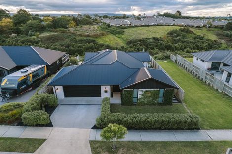 Photo of property in 18 Hass Drive, Ohauiti, Tauranga, 3112
