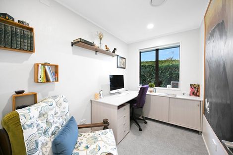 Photo of property in 21 Mangakoea Place, St Andrews, Hamilton, 3200