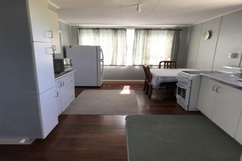 Photo of property in 9 Page Street, Stratford, 4332