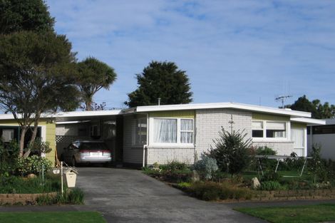 Photo of property in 4 Rakino Place, Awapuni, Palmerston North, 4412