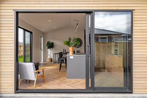 Photo of property in 6 Farley Avenue, Greytown, 5712