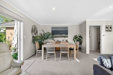 Photo of property in 5 Tarata Grove, Lansdowne, Masterton, 5810
