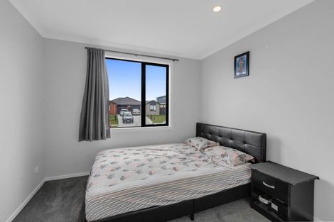 Photo of property in 8/16 Molesworth Street, Taita, Lower Hutt, 5011