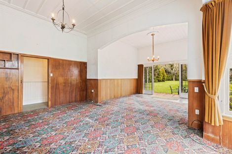 Photo of property in 1097 Junction Road, Egmont Village, New Plymouth, 4372