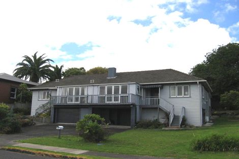 Photo of property in 2/33 Palmerston Road, Birkenhead, Auckland, 0626