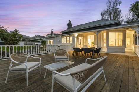 Photo of property in 25 Princes Street, Northcote Point, Auckland, 0627