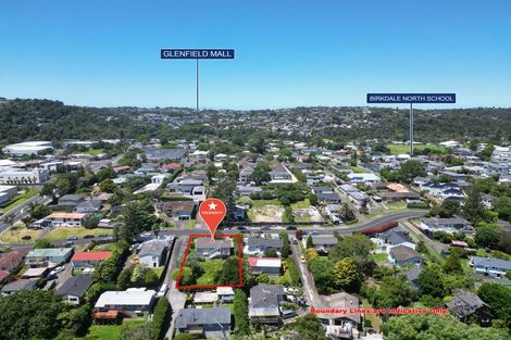 Photo of property in 13 Hellyers Street, Birkdale, Auckland, 0626