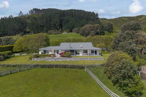 Photo of property in 86 Emerald Glen Road, Paekakariki, 5032