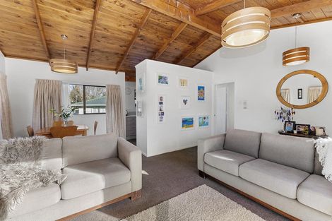 Photo of property in 29 Tirimoana Road, Te Atatu South, Auckland, 0602