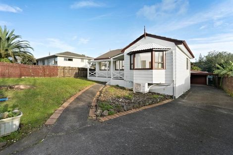 Photo of property in 34 Farwood Drive, Henderson, Auckland, 0612