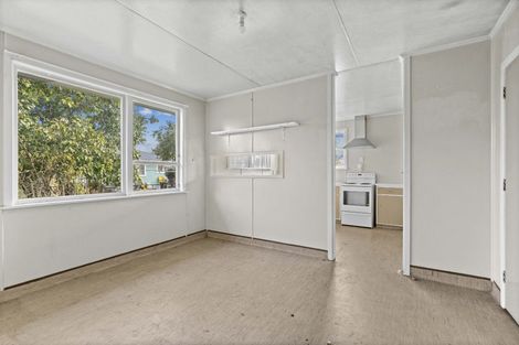 Photo of property in 83 River Road, Masterton, 5810