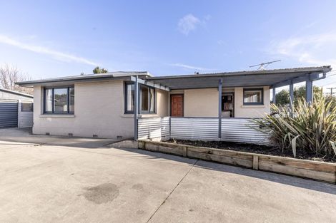 Photo of property in 17 Holloway Street, Waikiwi, Invercargill, 9810