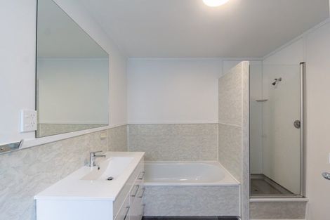 Photo of property in 3/2 Ruakiwi Road, Hamilton Lake, Hamilton, 3204