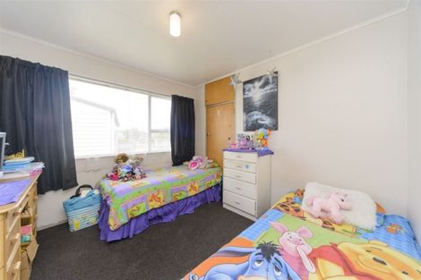 Photo of property in 10 Gladys Place, Kelvin Grove, Palmerston North, 4414