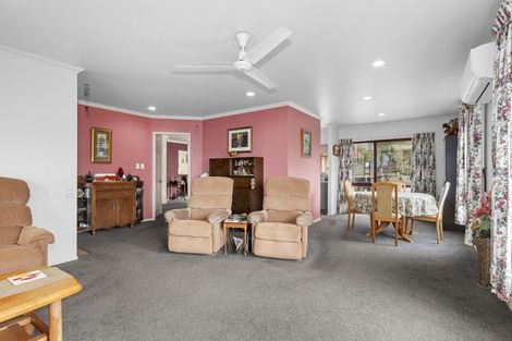 Photo of property in 15 Pebble Beach Boulevard, Te Kamo, Whangarei, 0112