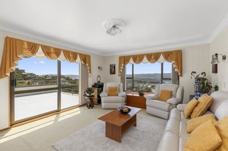 Photo of property in 57 Mills Road, Brooklyn, Wellington, 6021