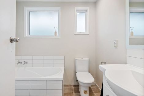 Photo of property in 2/42 Gordon Avenue, St Albans, Christchurch, 8014