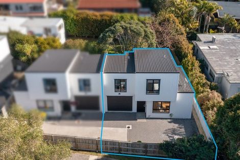 Photo of property in 61b Knights Road, Rothesay Bay, Auckland, 0630