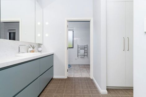 Photo of property in 23a Hyndhope Road, Kennedys Bush, Christchurch, 8025