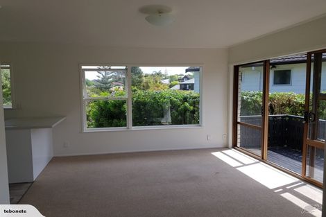 Photo of property in 2/20 Glamorgan Drive, Torbay, Auckland, 0630