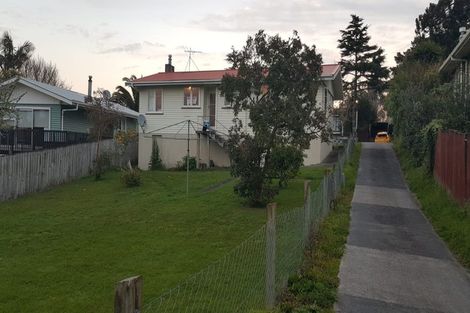 Photo of property in 40 Tahi Terrace, Glen Eden, Auckland, 0602