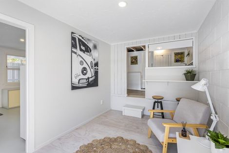 Photo of property in 767 South Titirangi Road, Titirangi, Auckland, 0604