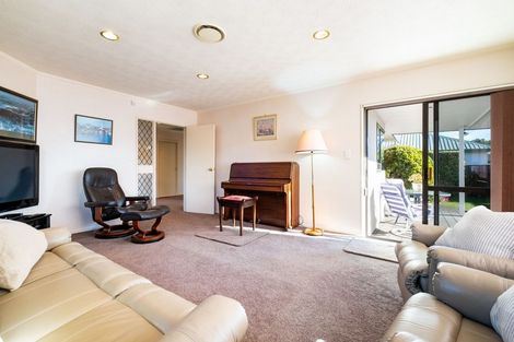 Photo of property in 50a Church Road, Taradale, Napier, 4112