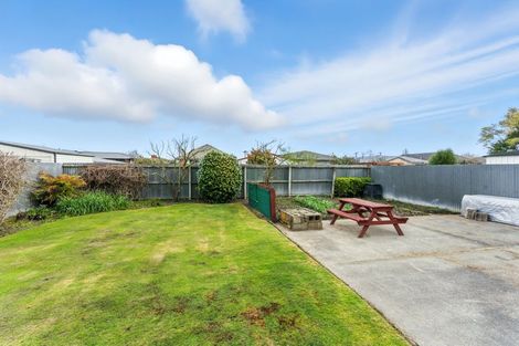 Photo of property in 70 Daniels Road, Redwood, Christchurch, 8051