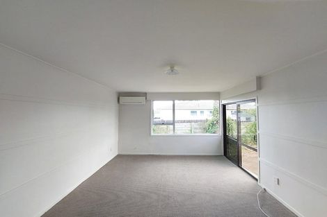 Photo of property in 11 Gambare Place, Wattle Downs, Auckland, 2103