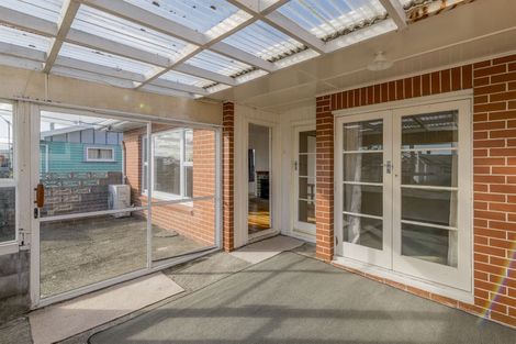 Photo of property in 4 Freyberg Street, Levin, 5510