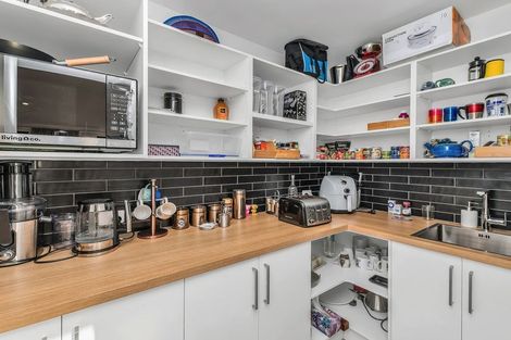 Photo of property in 6 Blossom Lane, Rolleston, 7615