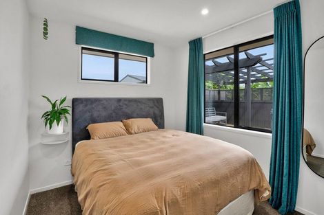 Photo of property in 1a Mount View Place, Spotswood, New Plymouth, 4310