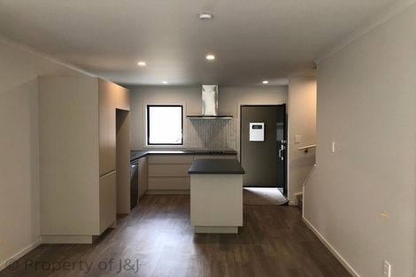 Photo of property in 14/9u Surrey Street, Tawa, Wellington, 5028