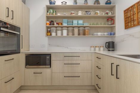Photo of property in 25 Phoenix Palms Grove, Levin, 5510
