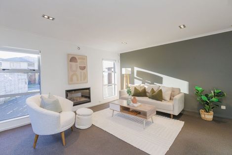 Photo of property in 11 Yarnbrook Grove, Churton Park, Wellington, 6037