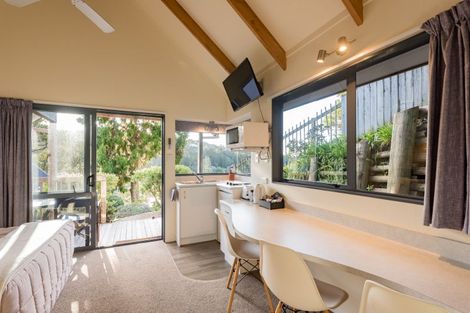 Photo of property in 60 Fishlock Road, Te Arai, Wellsford, 0974