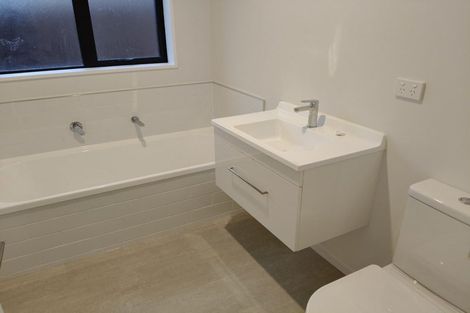 Photo of property in 18 Crossley Avenue, Woodend, 7610