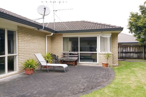 Photo of property in 6 Magee Place, East Tamaki Heights, Auckland, 2016