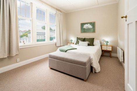 Photo of property in Pukehinau Flats, 4/1 Brooklyn Road, Mount Cook, Wellington, 6011