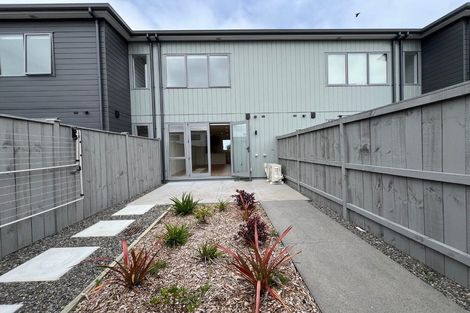 Photo of property in 10 Park Green Avenue, Rosehill, 2113