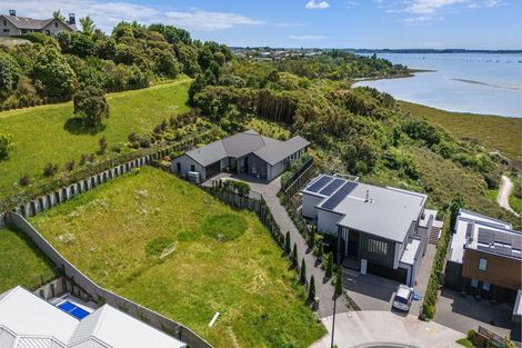 Photo of property in 49 Lakeside Terrace, Omokoroa, 3114